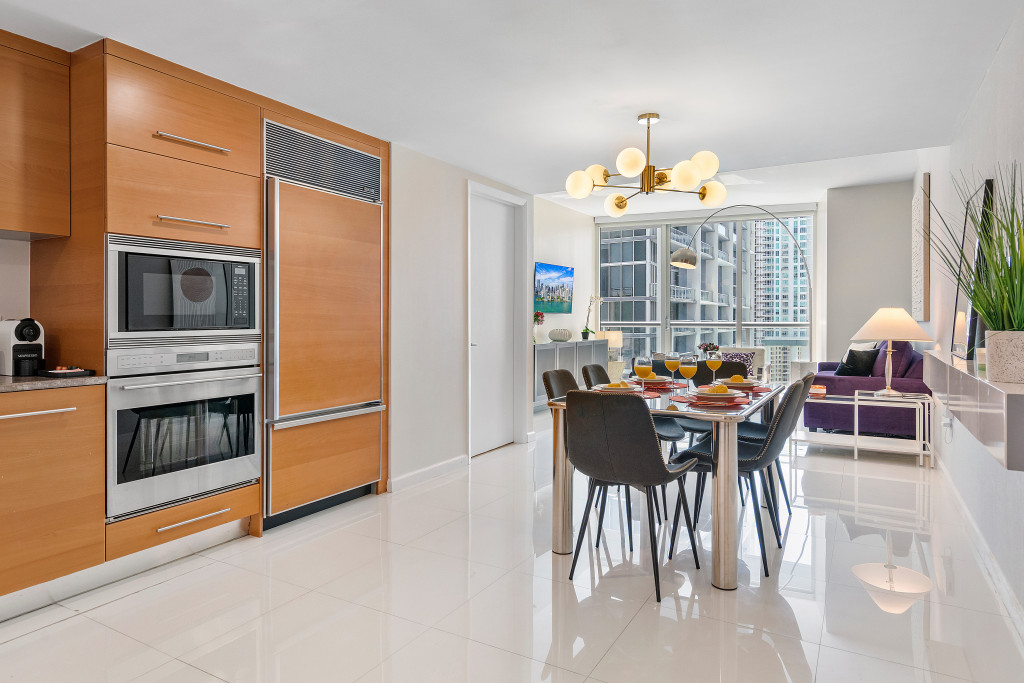 2111, Ocean Views from Boutique Icon Brickell Apartment.
