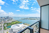 Serenity by the Bay | Luxe Miami Studio with Captivating Views | Downtown Oasis with Premium Amenities