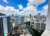 Private Studio at Icon Residences, Brickell, Miami, Free Luxury Amenities, Smart TV, High-Speed internet