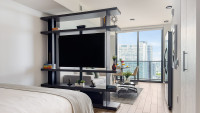 Luxe Miami Studio with Captivating Bay Views |Serenity by the Bay | Downtown Oasis with Premium Amenities