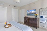 Great Apartment, Miami River and the Biscayne Bay View. Brickell, Miami
