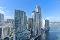 Great Apartment, Miami River and the Biscayne Bay View. Brickell, Miami