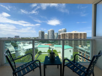 Gorgeous Two-Bed studio, Sleeps 4, Lateral Sea Views, Free Parking, Pool