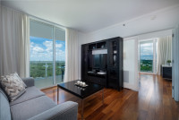 Stunning Views Corner Apartment. Free Pool, Park, Gym. Private Luxury Residence at Hotel Arya, Miami
