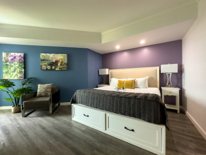 Real Luxury Room, Mini-Fridge, Microwave, POOL, FREE Parking