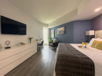 Real Luxury Room, Mini-Fridge, Microwave, POOL, FREE Parking