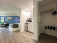 Real Luxury Room, Mini-Fridge, Microwave, POOL, FREE Parking