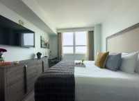 King Suite, Fridge, Microwave, POOL, FREE Parking