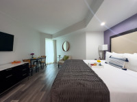 Private Room, Full Bathroom, Fridge, Microwave, POOL, FREE Parking