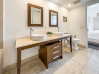 Great Apartment at the Best Place in Miami. Icon Brickell. Free SPA, Gym, Saunas, WI-FI