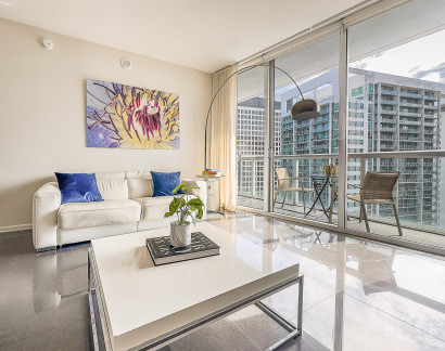 Great Apartment at the Best Place in Miami. Icon Brickell. Free SPA, Gym, Saunas, WI-FI