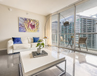 Great Apartment at the Best Place in Miami. Icon Brickell. Free SPA, Gym, Saunas, WI-FI