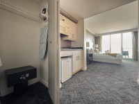 Studio. Balcony, Kitchenette. Free Pool, Parking. Arya, Miami