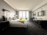 Studio. Balcony, Kitchenette. Free Pool, Parking. Arya, Miami
