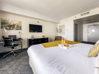 Studio. Balcony, Kitchenette. Free Pool, Parking. Arya, Miami