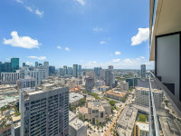 Unbelievable View, Luxe Apartment, 3 Baths, Downtown Miammi Oasis with Premium Amenities