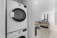 Luxe Miami Apartment, Great Views, 2 Baths, Downtown Oasis with Premium Amenities