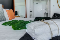 New Room, Bay Front, Free Pool, Parking