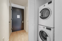 Luxe Miami Studio with Captivating Bay Views |Serenity by the Bay | Downtown Oasis with Premium Amenities
