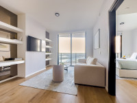 Luxe Miami Apartment, Great Bay  Views, 2 Baths, Downtown Oasis with Premium Amenities