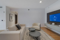 Luxe Miami Apartment, Great Views, Downtown Oasis with Premium Amenities