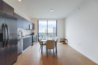Luxe Miami Apartment, Great Views, Downtown Oasis with Premium Amenities