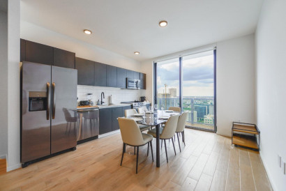 Luxe Miami Apartment, Great Views, Downtown Oasis with Premium Amenities
