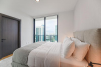 Luxe Miami Apartment, Great Views, Downtown Oasis with Premium Amenities