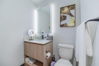 Luxe Miami Apartment, Great Views, Downtown Oasis with Premium Amenities