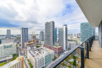 Luxe Miami Apartment, Great Views, Downtown Oasis with Premium Amenities