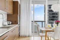 Overlooking the Ocean, 2/2 Property, Free Wi-Fi, SPA. Brickell, Miami