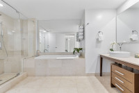 Overlooking the Ocean, 2/2 Property, Free Wi-Fi, SPA. Brickell, Miami