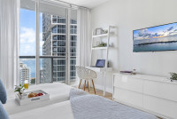 Overlooking the Ocean, 2/2 Property, Free Wi-Fi, SPA. Brickell, Miami