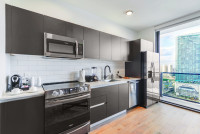 Luxe Miami Studio with Captivating Bay Views |Serenity by the Bay | Downtown Oasis with Premium Amenities