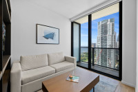 Luxe Miami Studio with Captivating Bay Views |Serenity by the Bay | Downtown Oasis with Premium Amenities