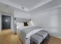 Luxe Miami Studio with Captivating Bay Views |Serenity by the Bay | Downtown Oasis with Premium Amenities