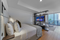 Luxe Miami Studio with Captivating Bay Views |Serenity by the Bay | Downtown Oasis with Premium Amenities