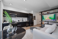Luxe Miami Studio with Captivating Bay Views |Serenity by the Bay | Downtown Oasis with Premium Amenities