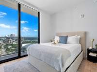 Luxe Miami Apartment, Great Views, Downtown Oasis with Premium Amenities