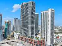 Luxe Miami Apartment, Great Views, Downtown Oasis with Premium Amenities