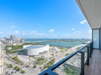 Luxe Miami Apartment, Great Views, Downtown Oasis with Premium Amenities