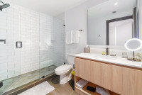 Luxe Miami Apartment, Great Views, 2 Baths, Downtown Oasis with Premium Amenities