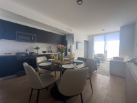 Luxe Miami Apartment, Great Views, Downtown Oasis with Premium Amenities