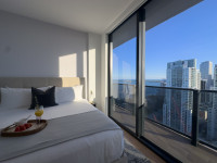 Luxe Miami Apartment, Great Views, Downtown Oasis with Premium Amenities