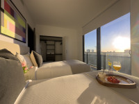 Luxe Miami Apartment, Great Views, Downtown Oasis with Premium Amenities