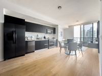 Unbelievable View, Luxe Apartment, 3 Baths, Downtown Miammi Oasis with Premium Amenities