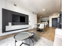 Unbelievable View, Luxe Apartment, 3 Baths, Downtown Miammi Oasis with Premium Amenities