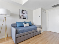 Double King Room. Free Parking, Pool, Gym, Wi-Fi