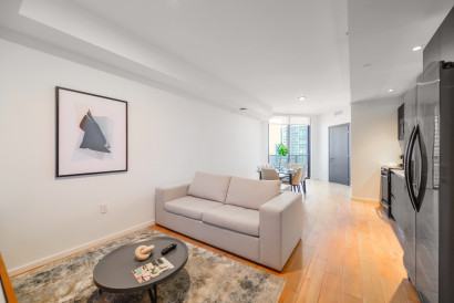 Luxe Miami Apartment, Great Views, 2 Baths, Downtown Oasis with Premium Amenities