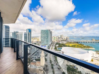 Luxe Miami Apartment, Great Views, 2 Baths, Downtown Oasis with Premium Amenities